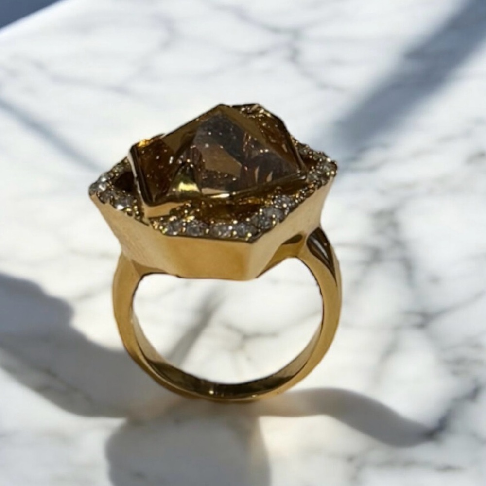 🇨🇦🆕5th Avenue Women’s Amber Ring